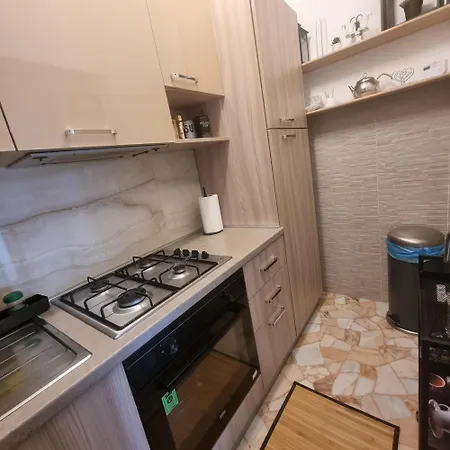 Orchidea Apartment *